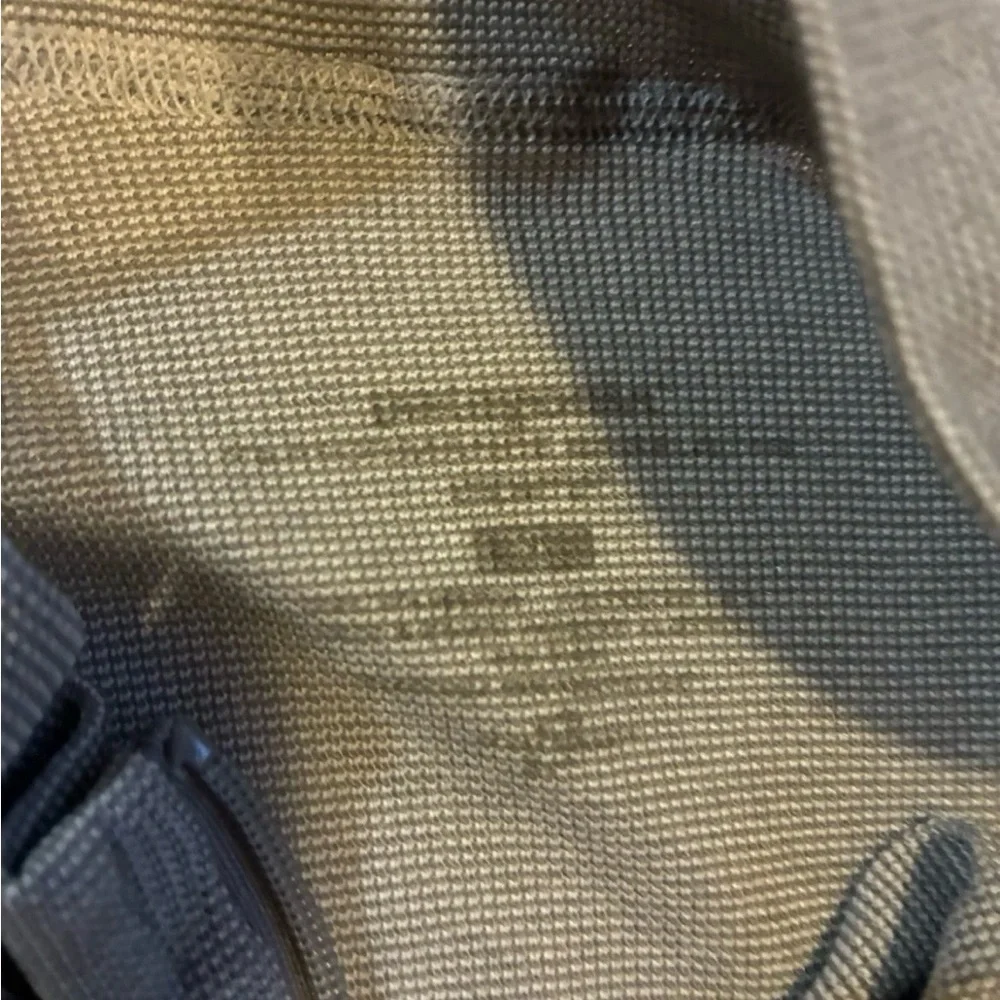 Patagonia Mens XL Gray 1/4 Zip Technical Baselayer Pullover Style 44530F7 - Picture 2 of 5